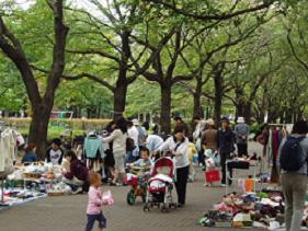 東京都府中の森公園フリーマーケット リサイクル